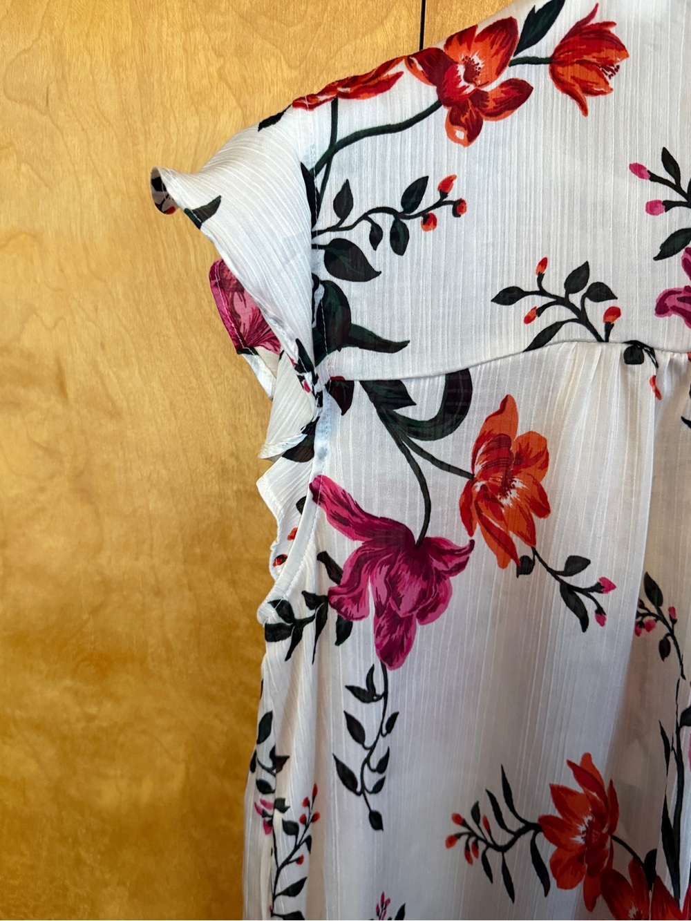 Old Navy Floral Blouse Size Large - Picture 3 of 8